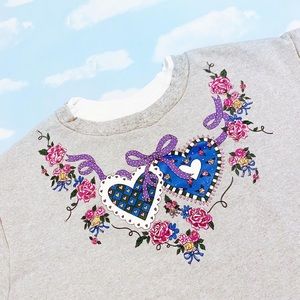 💖 SOLD 💖 Vintage YS Sport By YoungStuff Gray Rose & Heart Oversized Sweater